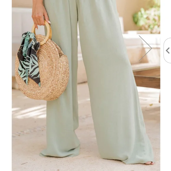 Flowy, comfy NWOT Beach Pants - Picture 2 of 3